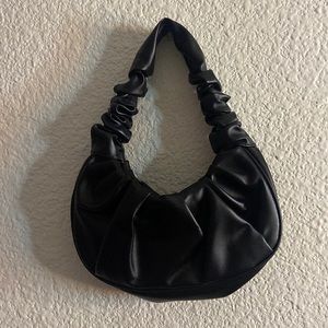 Ruched Baguette Bag🖤